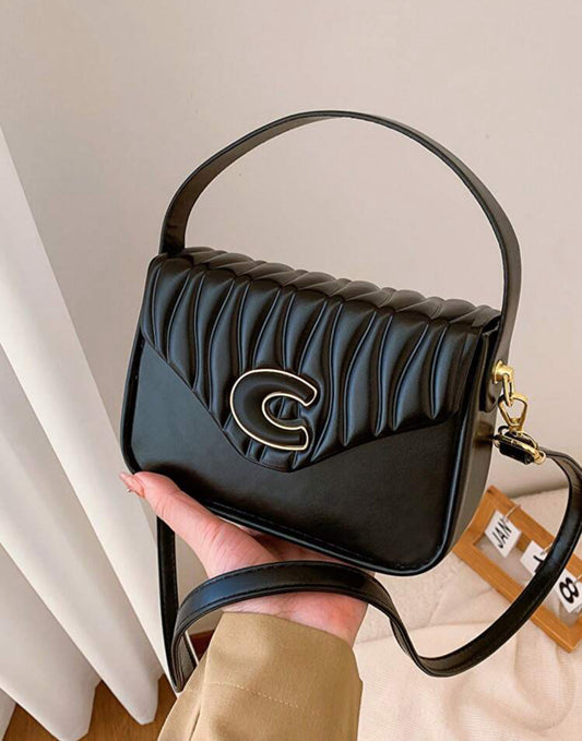 C cross body bag - black